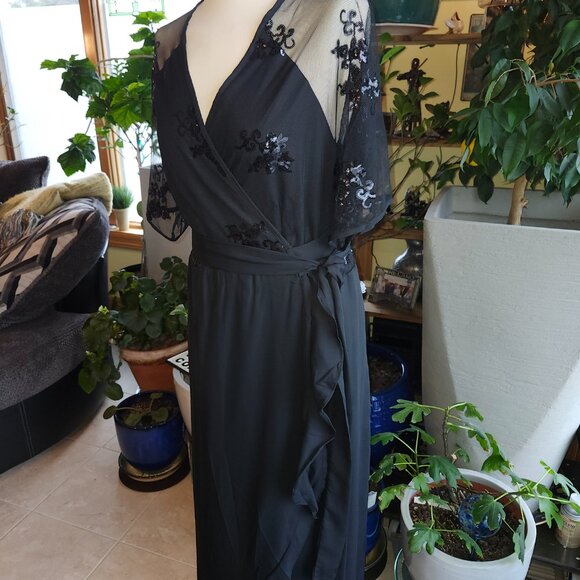Elegant Black Illusion Mesh Sequin Ruffled Wrap Dress Sz 24W - Picture 2 of 15
